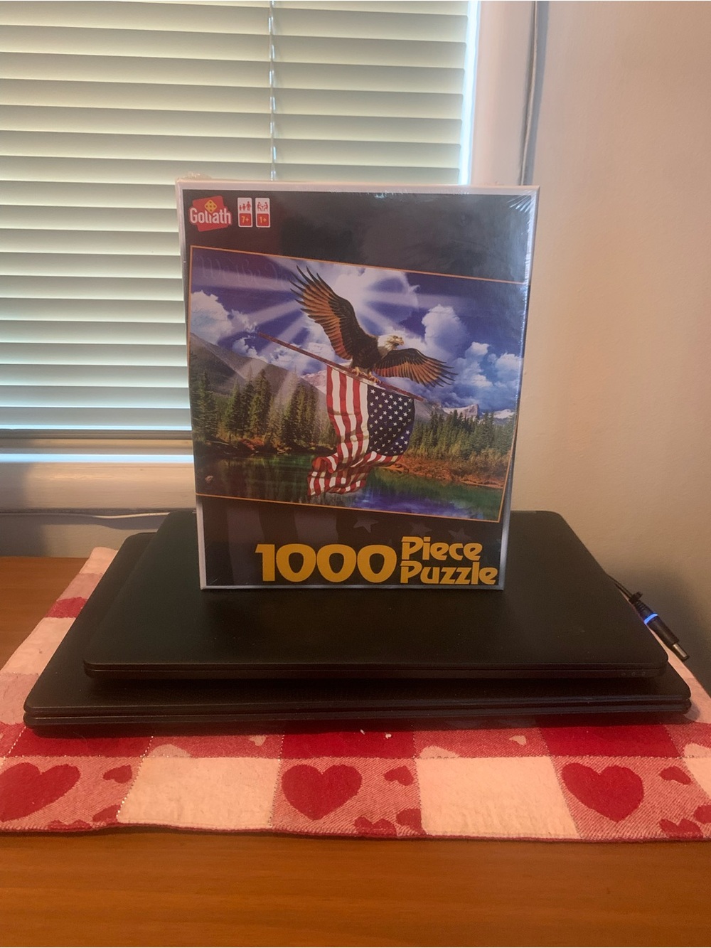 1000-Piece Patriotic Eagle Puzzle - Blue, Red, White